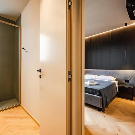 Luxury With View Steps From The Duomo Mailand