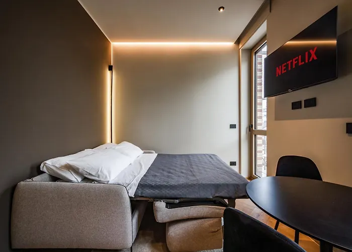 Luxury With View Steps From The Duomo Apartment