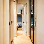 Luxury With View Steps From The Duomo דירה